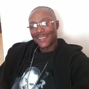 Meet your Posher, Derrick